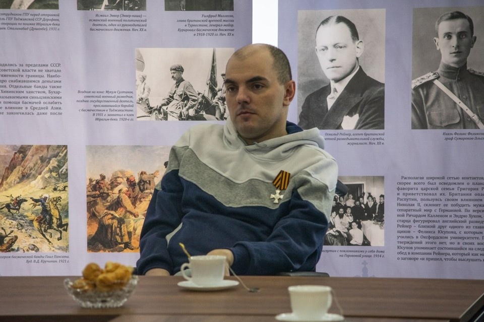    В донецком Доме молодежи «30/09» состоялся Урок мужества. Фото: Донецкое РО ВСКС