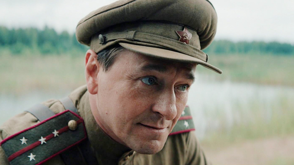 Кадр из фильма "Август" (2025). 