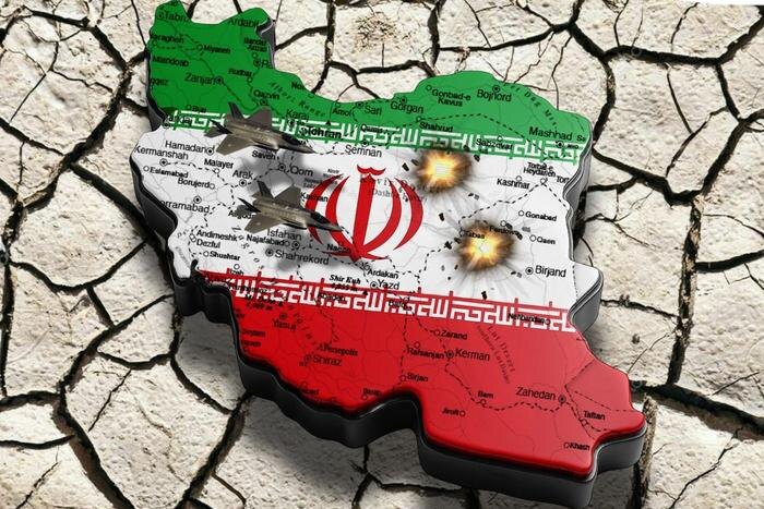 Обложка © Shutterstock / FOTODOM / Khanchangezi