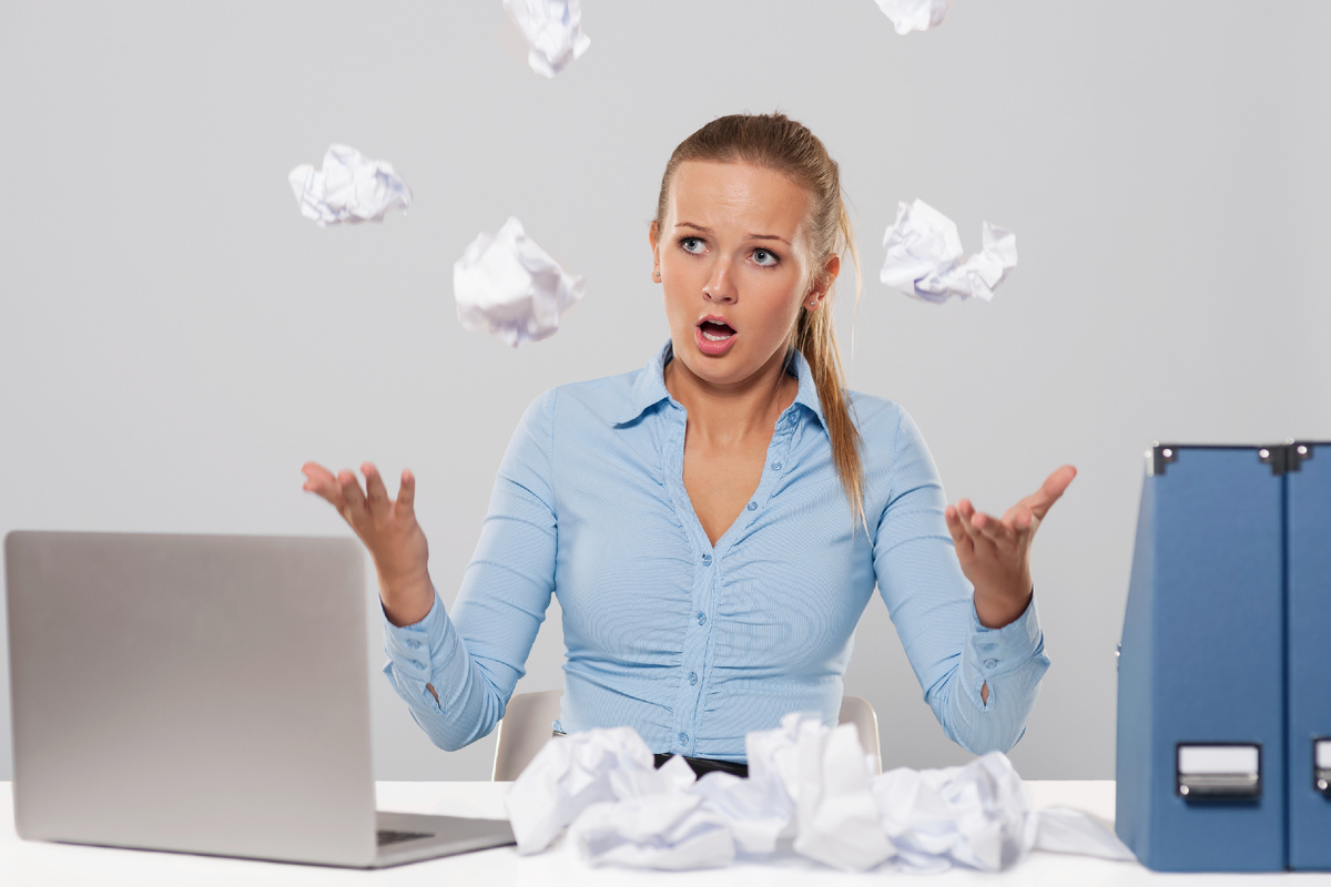 Пять минут, которые весят тонну: почему мелкие задачи кажутся непосильными объясняет психолог Станислав Самбурский