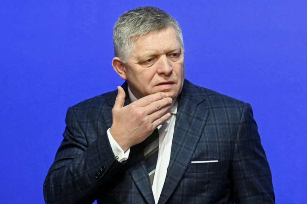    Роберт Фицо (Фото: Nicolas Tucat / Reuters) Редакция