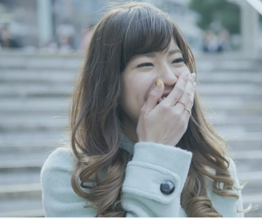 Это считается женственным и милым