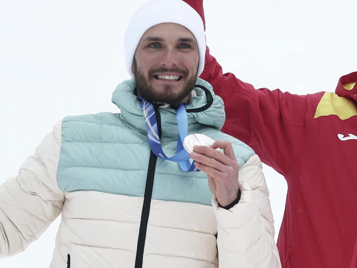    Никита Филиппов на церемонии награждения | © AP Photo / Gabriele Facciotti