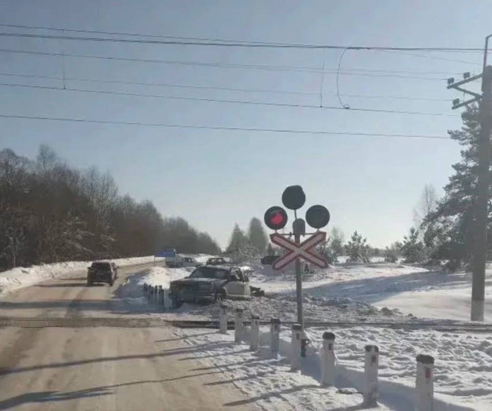 Последствия ДТП с электропоездом. Фото: Госавтоинспекция Тверской области