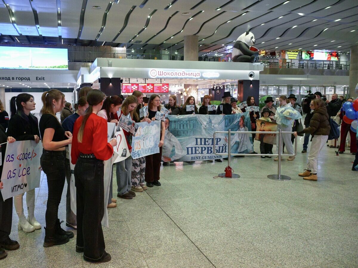    Прилет российских спортсменов с Олимпийских игр | © РИА Новости / Алексей Даничев