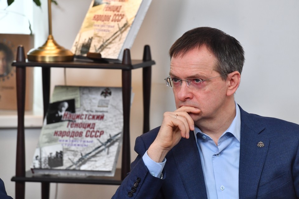    Аналитик Меркурис: Мединский донес до Украины неизменные требования России Иван МАКЕЕВ