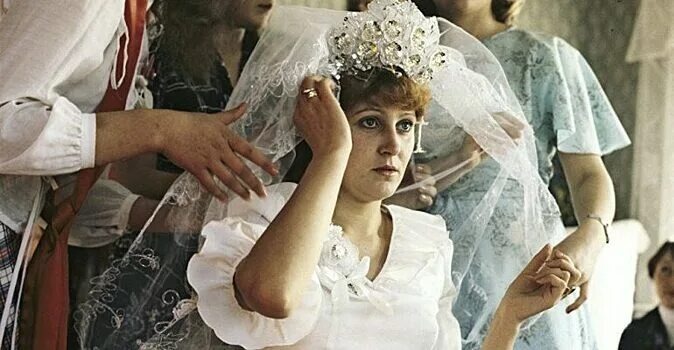 ПЯТЬСОТ НЕВЕСТ ДЛЯ ОДНОГО ЖЕНИХА