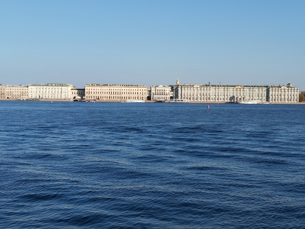 Дворцовая набережная