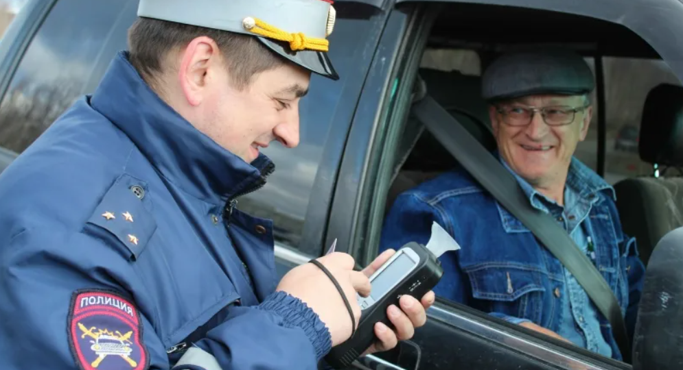 Можно ли возрастным водителям 65+ садиться за руль в 2026 году? ГАИ поставили точку. Рассказываю подробно