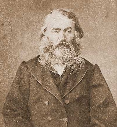 На фото: Яков Домбровский