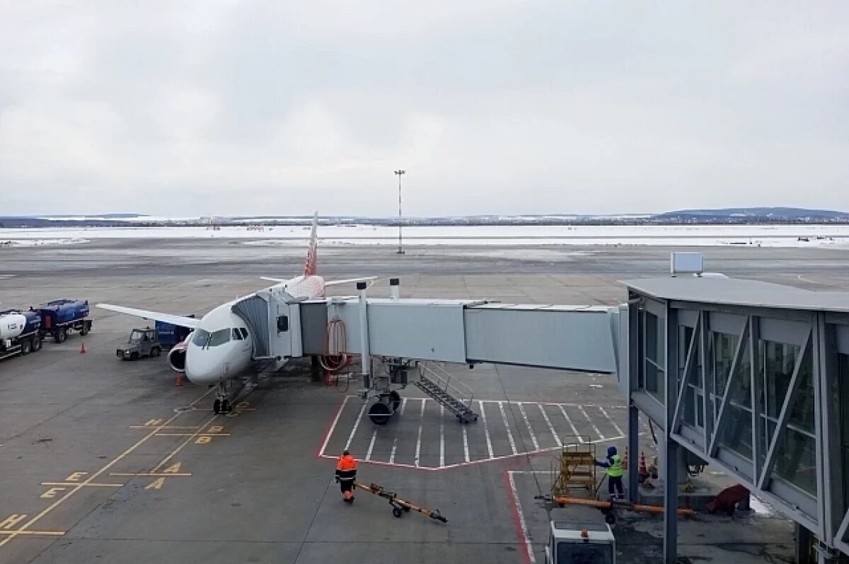    В екатеринбургском Кольцово задержаны четыре авиарейса