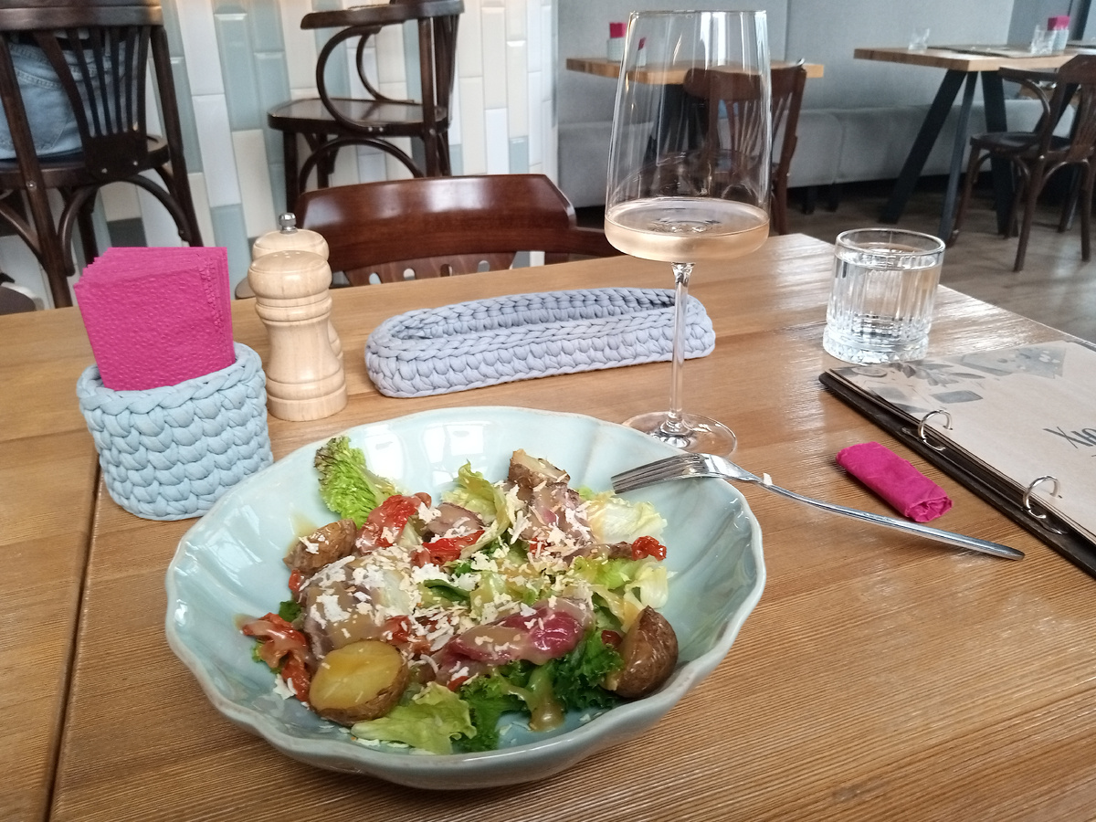 это я спокойно живу, пока идет проедура банкроства