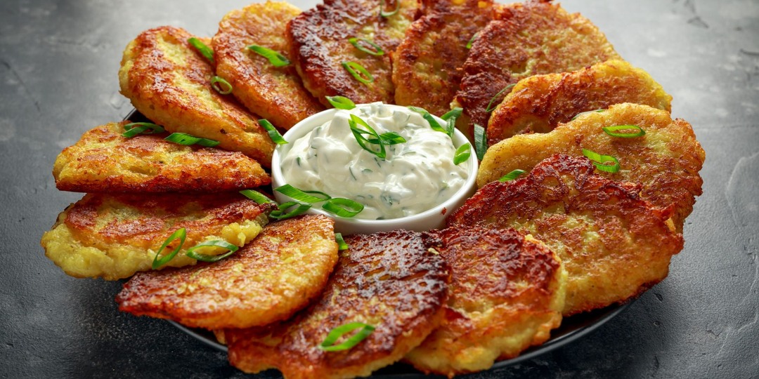 Картофельные оладьи: простой рецепт вкусного блюда