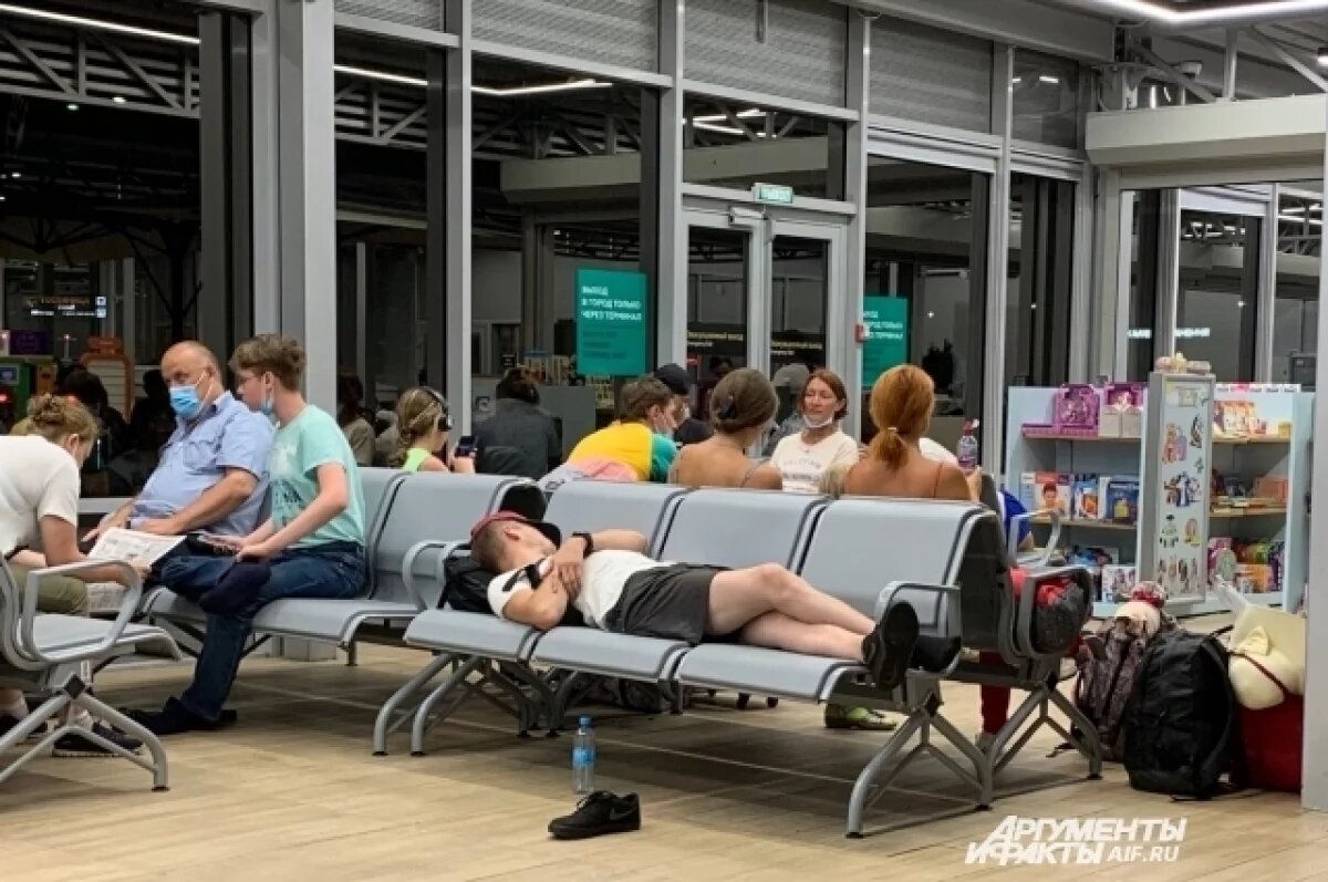    Восемь самолетов не могут вылететь из Самары - в Курумоче ограничения