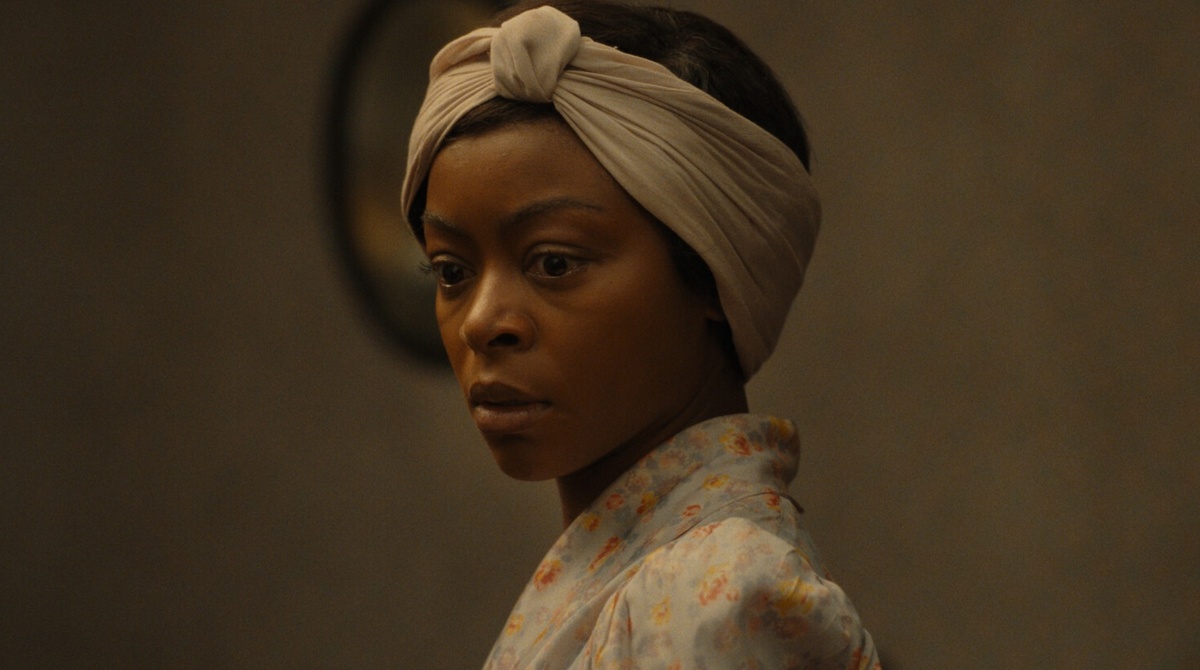 Даниэль Дедуайлер в фильме «Урок фортепиано»Источник: Netflix