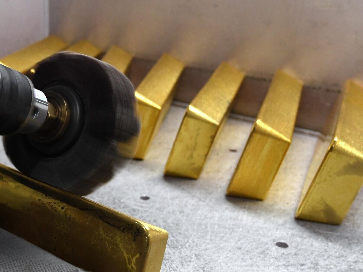    Золотые слитки© РИА Новости . Илья Наймушин