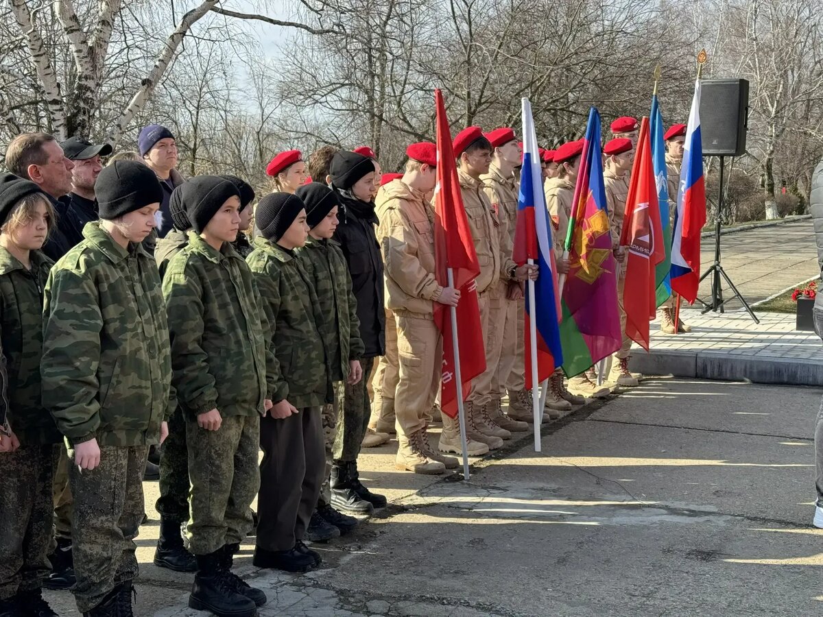 НазадВперед