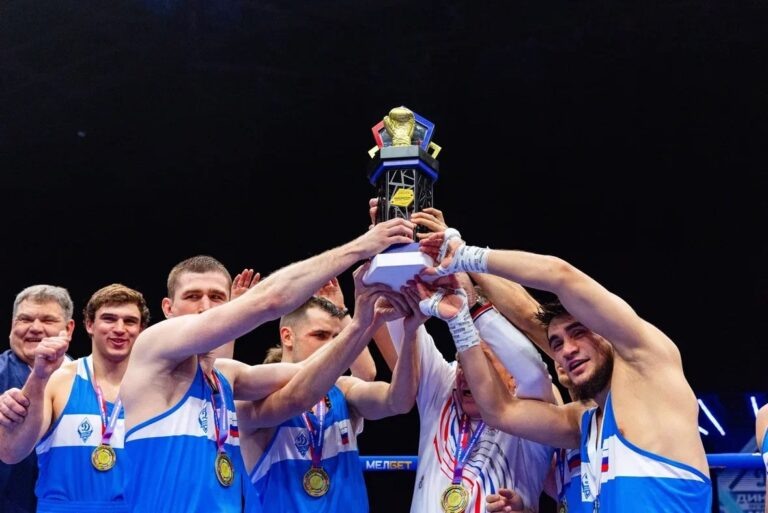    Оренбургский боксёр Габил Мамедов сделал предложение прямо на ринге Антон Пичурин