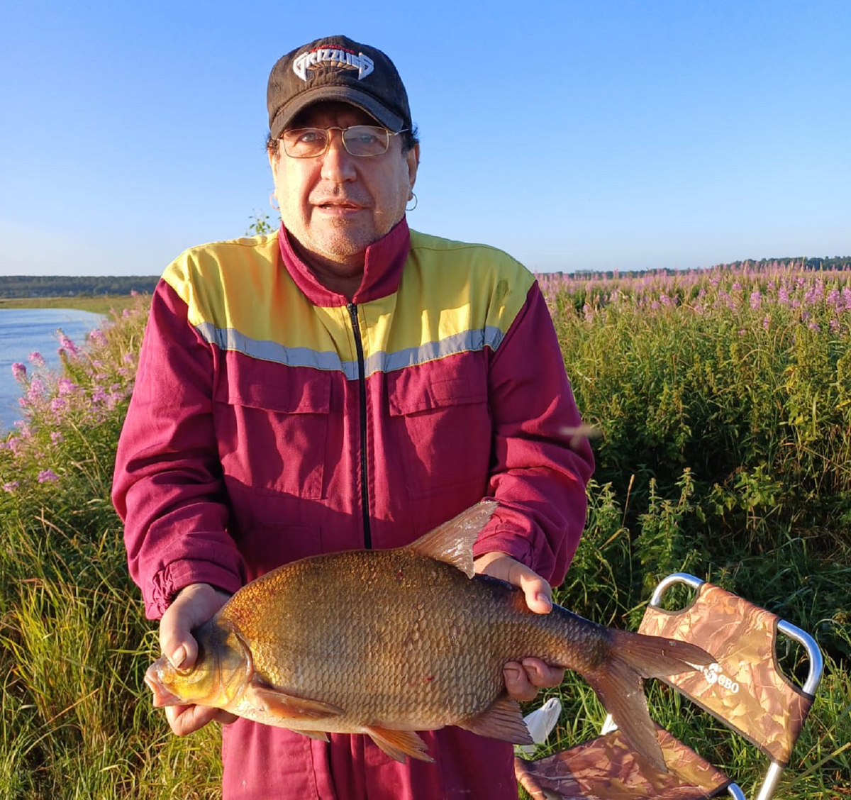 Александр Каменный, р. Бурная, лещ 2,4 кг