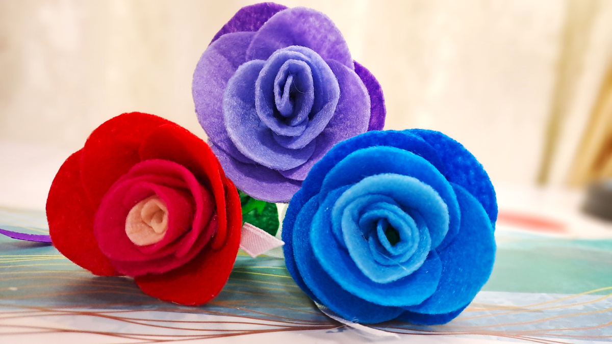Розы из фетра
