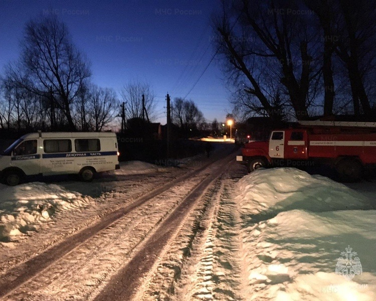    В Курске на улице Парковая при пожаре погиб мужчина, 18 человек эвакуированы