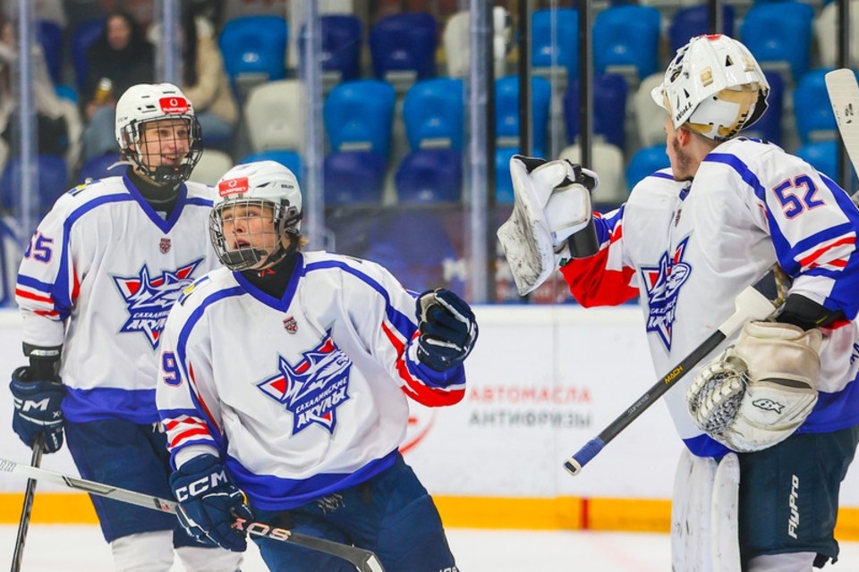    Боевой настрой не покидал «Акул». Фото: sakh-sharks.ru