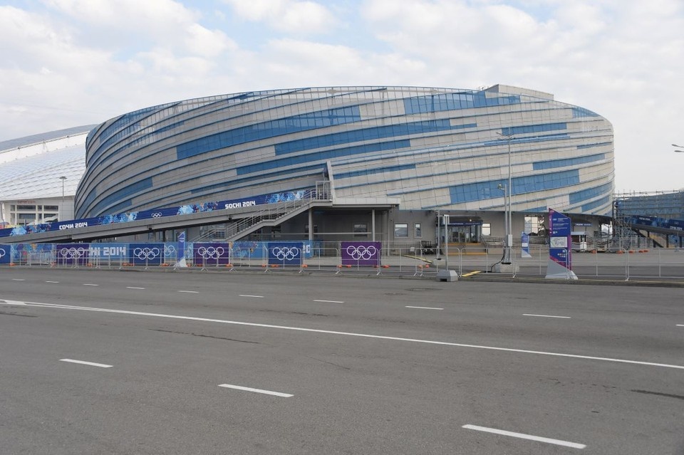    В Сириусе из-за беспилотной опасности отменили матч ХК «Сочи» с ЦСКА Владимир ВЕЛЕНГУРИН