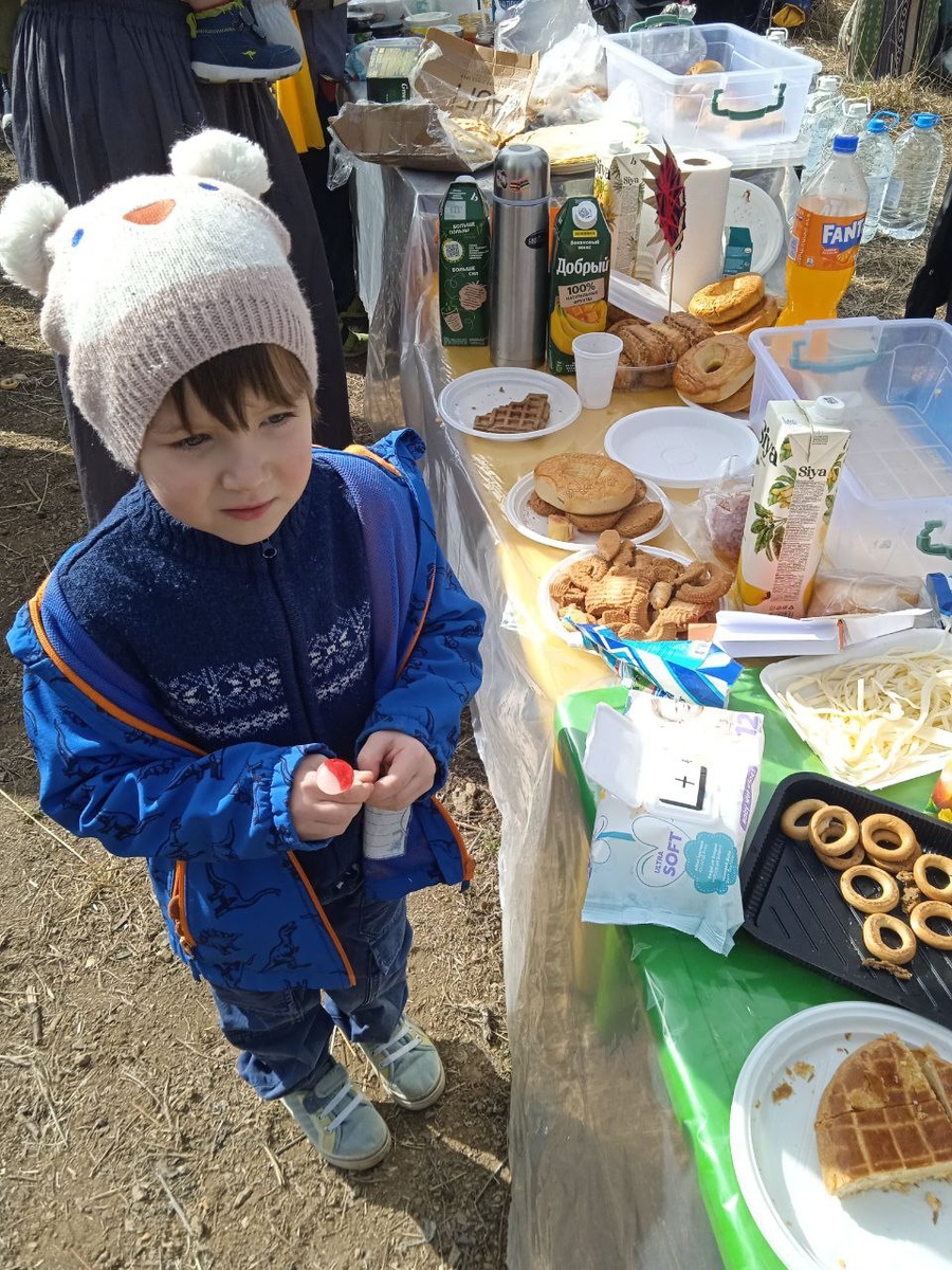 Причём все это самоорганизованно - без какой-либо поддержки или "крыши". На чистом энтузиазме. 