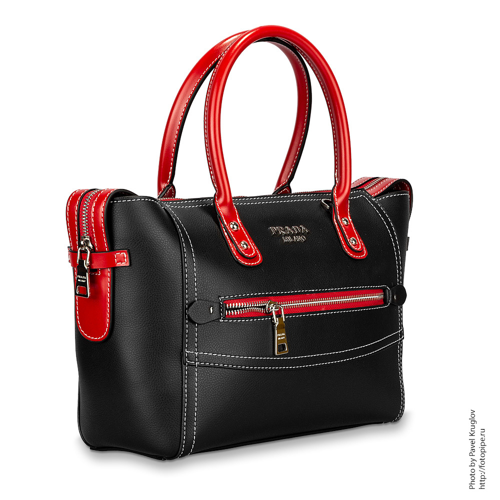 Сумки Prada