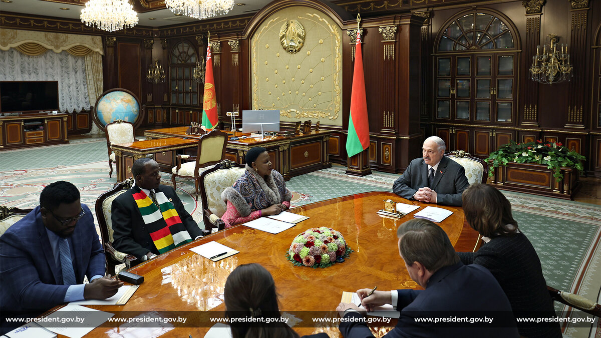Фото с сайта президента Беларуси