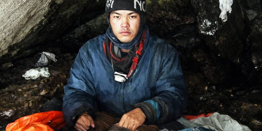 Потерявшиеся в Гималаях: 47 дней под водопадом