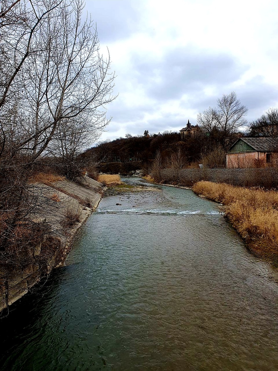 Моя старая школа на берегу