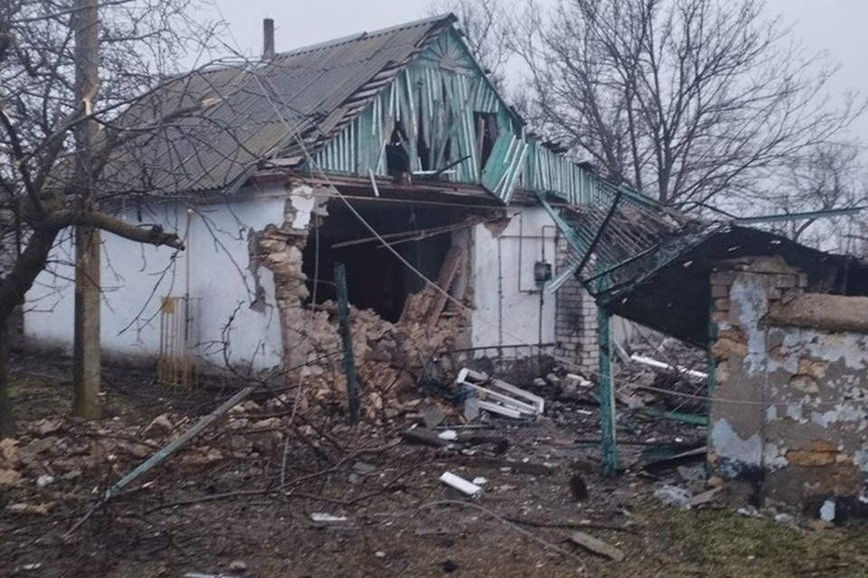    68-летний житель села Любимовка Каховского округа погиб от полученных ранений после украинского удара по населенному пункту. Фото: глава Каховского муниципального округа Павел Филипчук