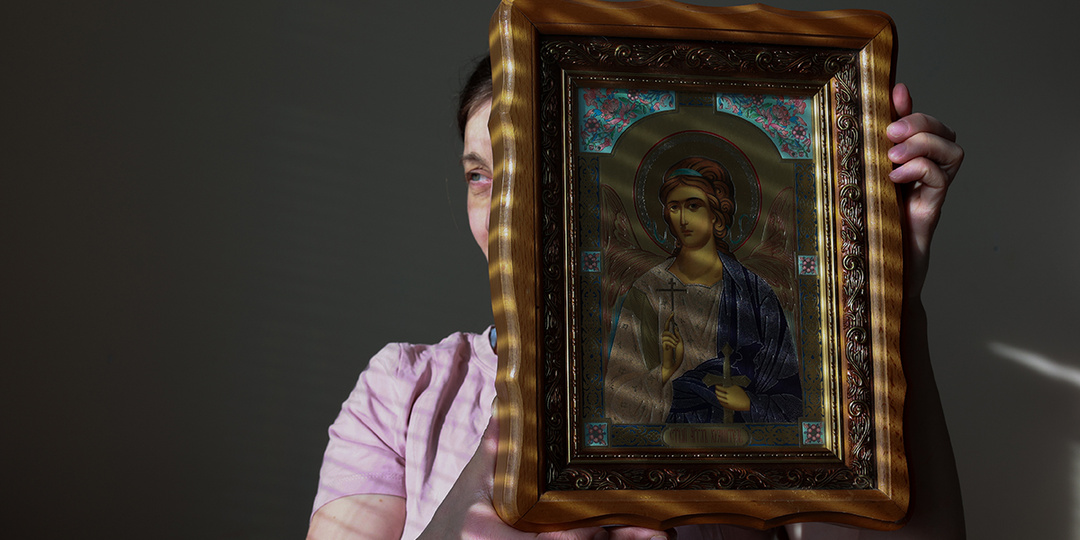 «Станьте русскими»: как соседи по дому и соцзащита Орехово-Зуевского района воюют с многодетной семьей беженцев из Славянска