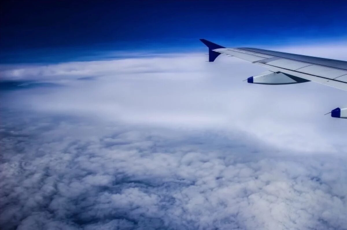    В Индии самолет Boeing 737 вернулся в Дели из-за проблем с двигателем