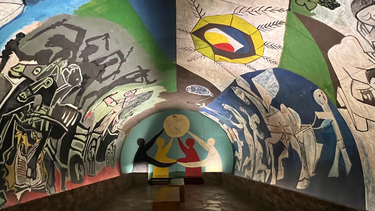 Пабло Пикассо. «Война и мир» (La Guerre et la Paix). 1952–1954. Национальный музей Пикассо, Валлорис.