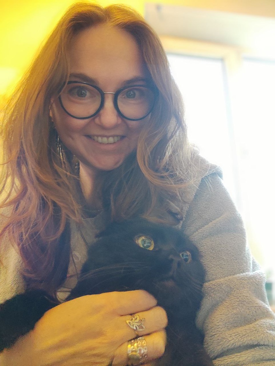 иногда лучше с котиком