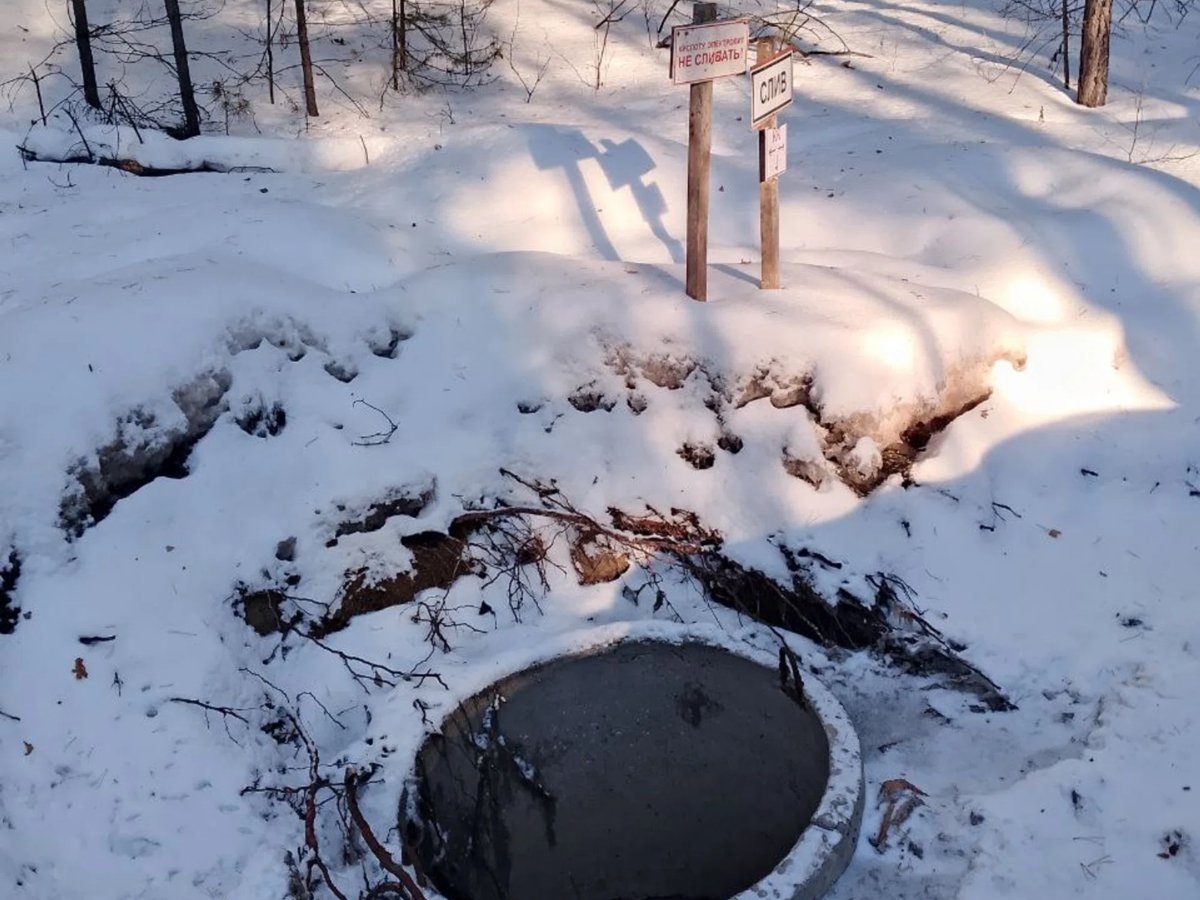     Ассенизаторы нашли новый способ слить фекалии в озеро Увильды