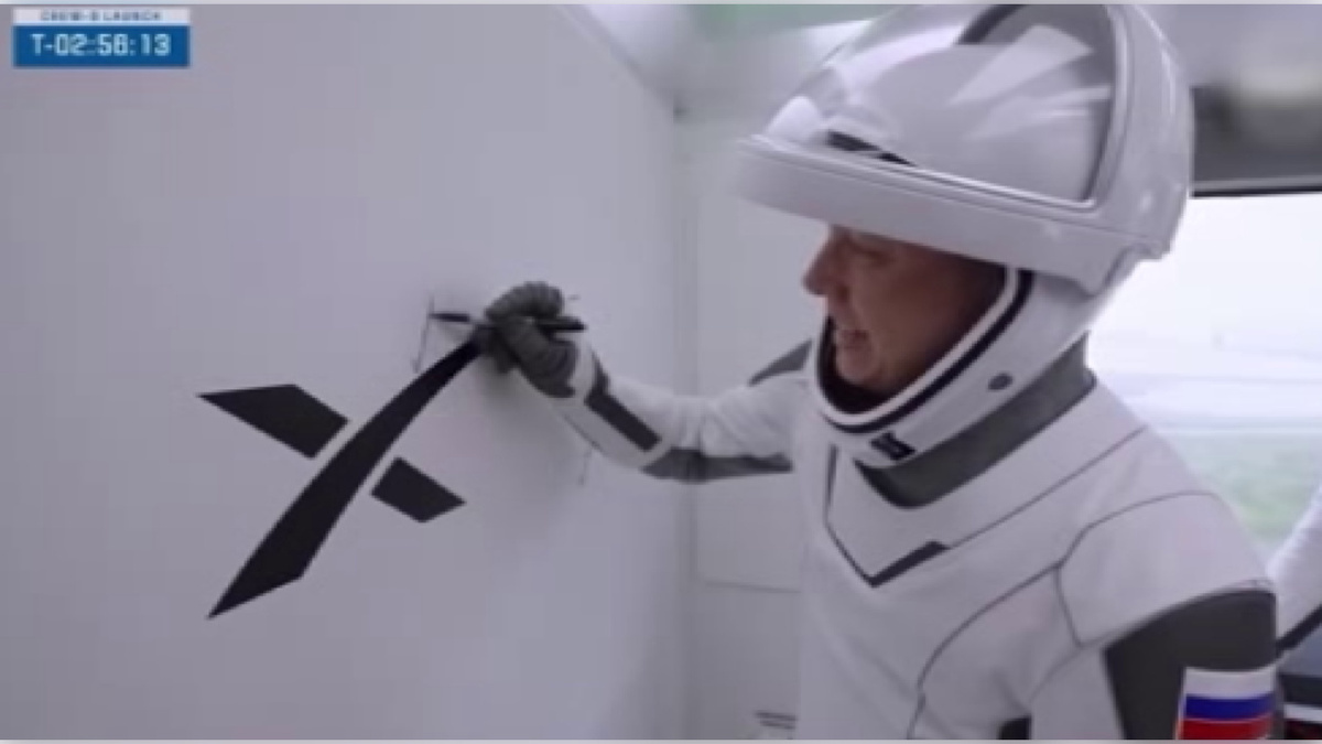    Железногорец Александр Горбунов пока единственный курянин, преодолевший земное притяжение