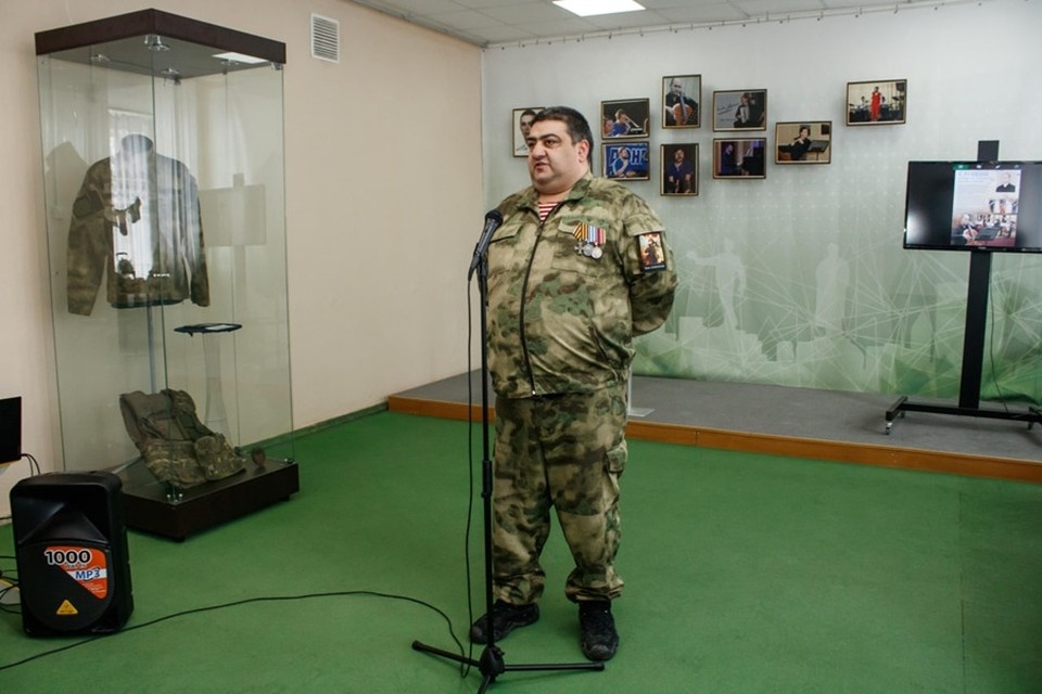    В Донецке открылась выставка «Наши земляки на защите Родины». Фото: Минкультуры ДНР