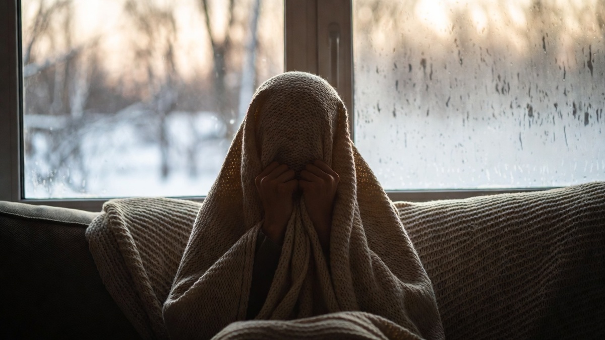 Февраль 2026: за окном снег, внутри — туман. Вы чувствуете апатию, сонливость, раздражительность? 