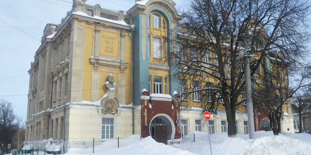 Реальное училище во Владимире: неприметный шедевр архитектуры в тени Золотых ворот