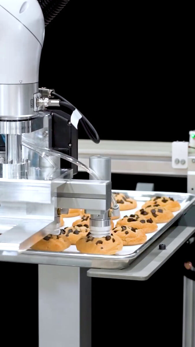 Робот в действии