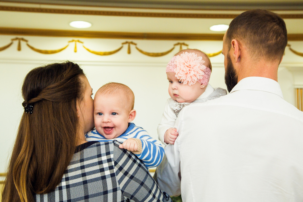    В правительстве региона утвердили план мероприятий Года молодой семьи в Югре