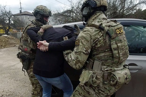    Задержание ФСБ агента СБУ в Севастополе. Фото: ФСБ РФ 