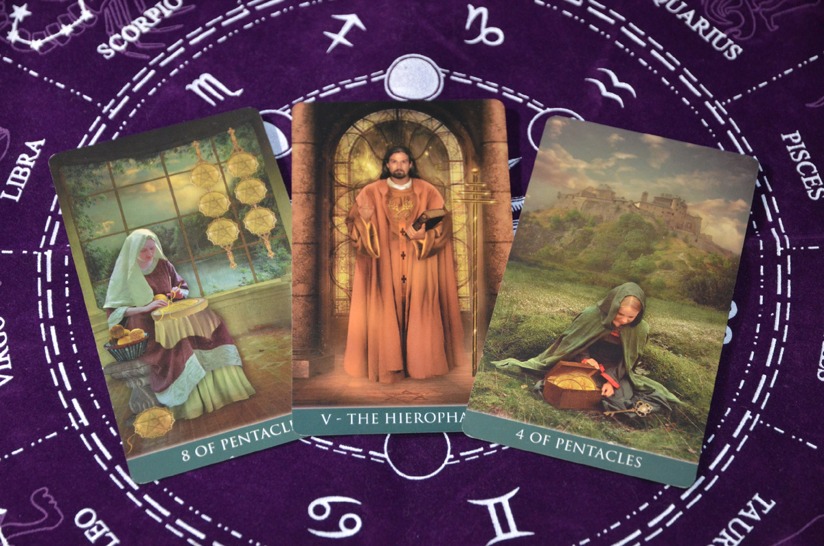 Магия и Таро простыми словами. Таро расклад: Кризис в брачных отношениях — на гране развода.