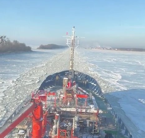 Оперативная ледовая обстановка на Балтике на 23.02.26: только за минувшие сутки было выполнено более 20 ледокольных проводок