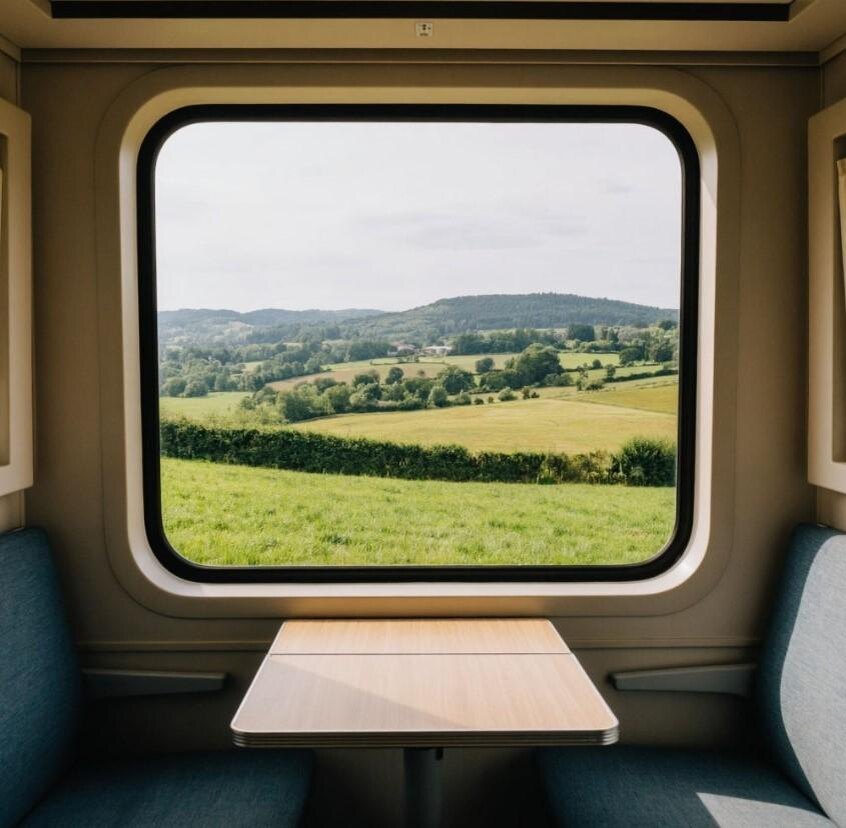    Изображение создано при помощи нейросети Шедеврум