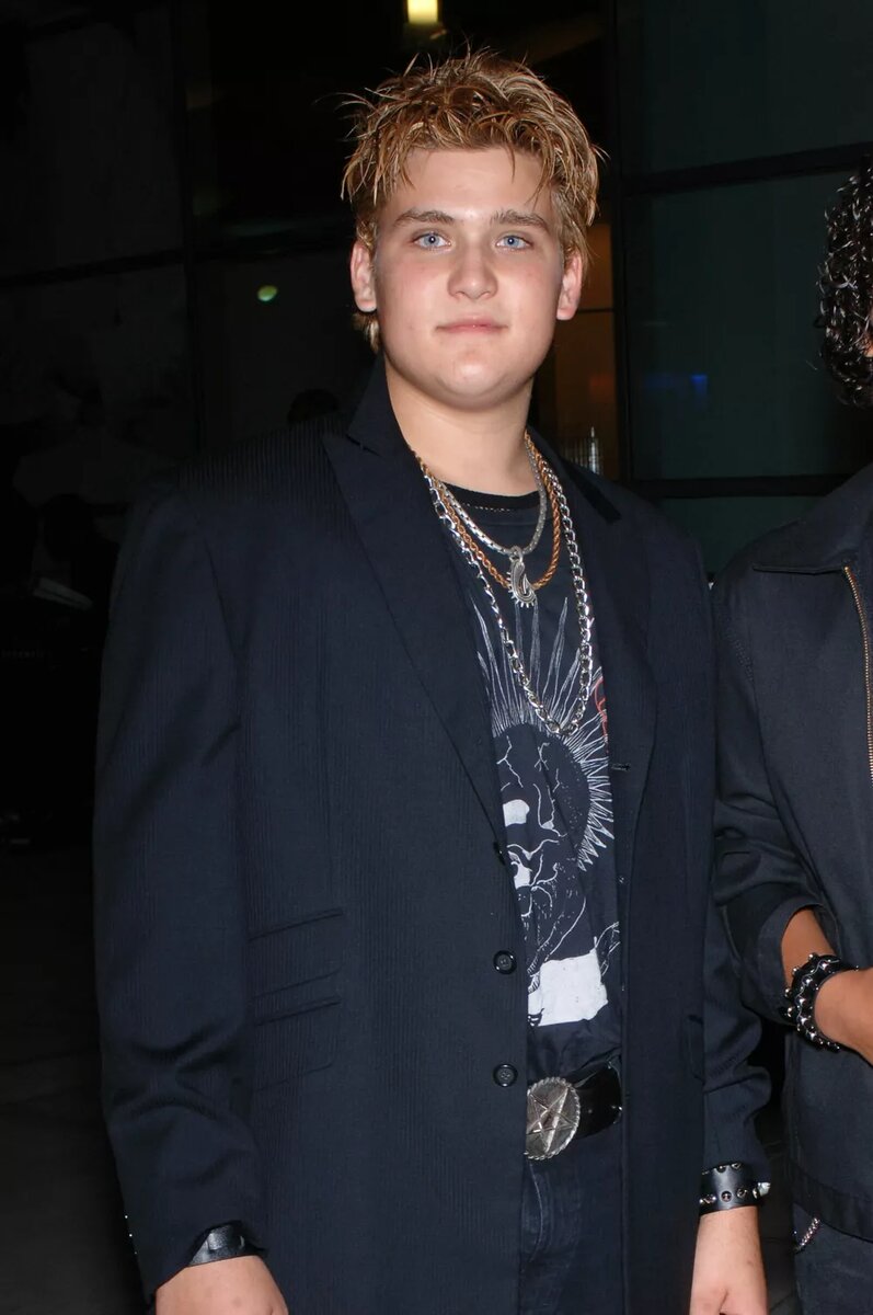 Уэстон Кейдж📷
