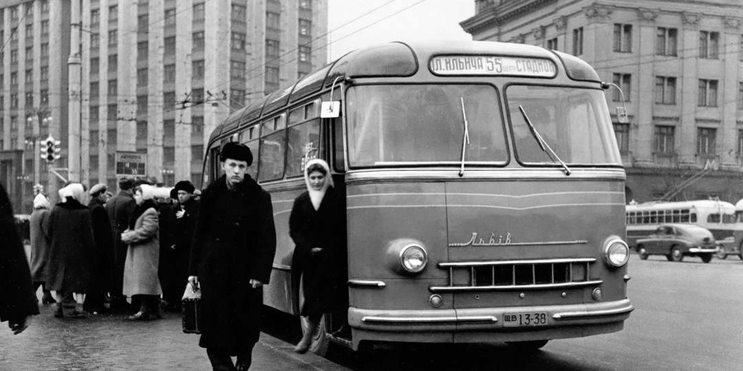 «Мерседес» + «Магирус» — из чего получился первый автобус ЛАЗ